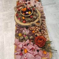 plateau-charcuterie-et-mini-caillettes-ardechoises