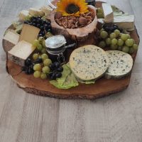 plateau-de-fromage-regionaux-et-fruits-secs